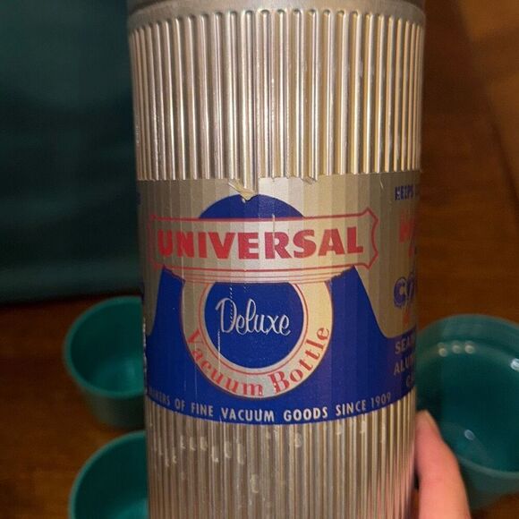 VINTAGE 1950S UNIVERSAL LANDERS FRARY & CLARK PICNIC SET 2 THERMOSES & SNACK BOX - Picture 12 of 15